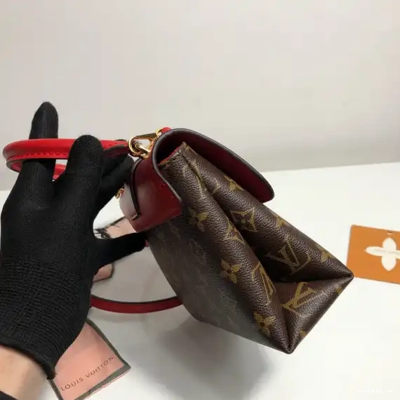 WIS LOUIS BB VUITTON LOCKY 0412